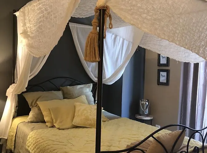 La Dimora Del Casanova Boutique Bed & Breakfast 3*